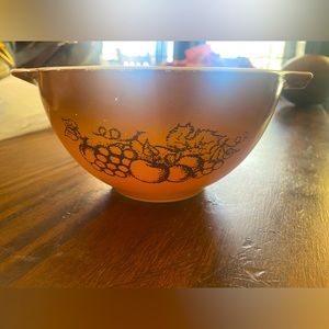 Pyrex Old Orchard Bowl-  Vintage 1970s